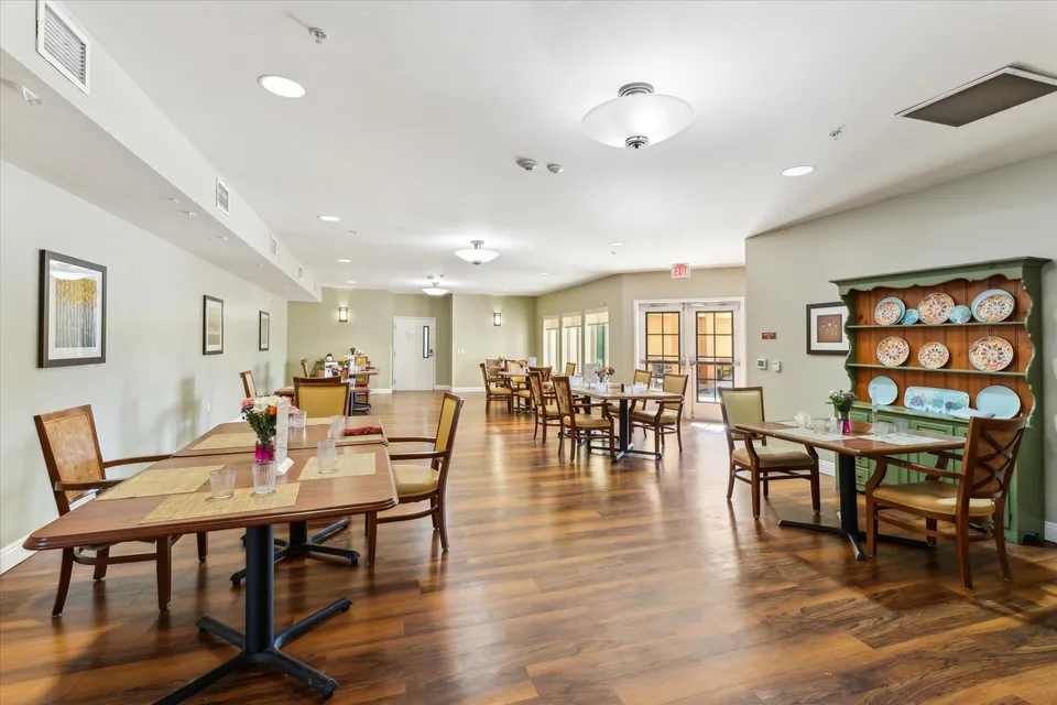 The Oaks, photo 9 of 36