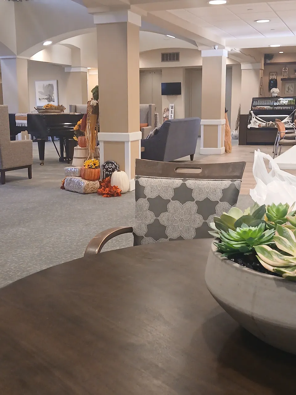 Thunderbird Senior Living, photo 27 of 33
