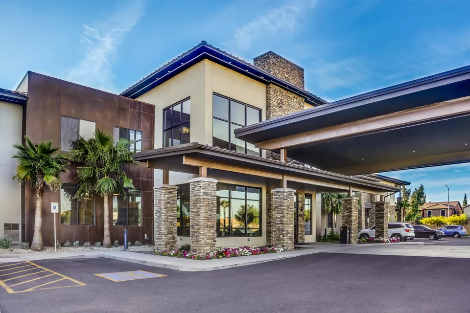 MorningStar Senior Living of Avondale, photo 25 of 38