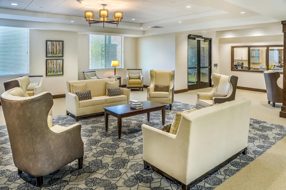 MorningStar Senior Living of Avondale, photo 3 of 38