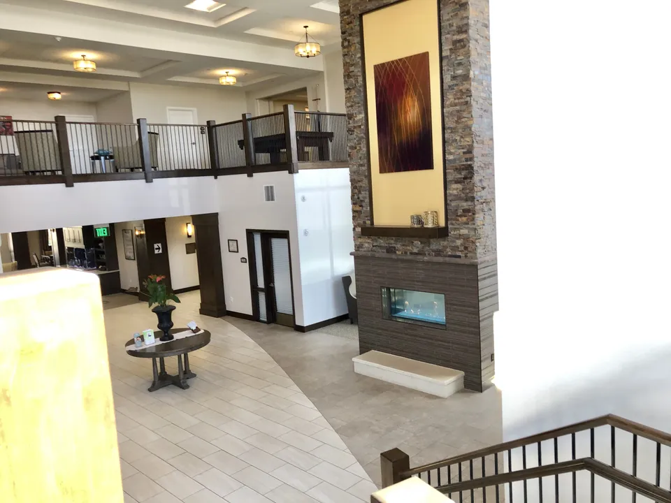 MorningStar Senior Living of Avondale, photo 33 of 38