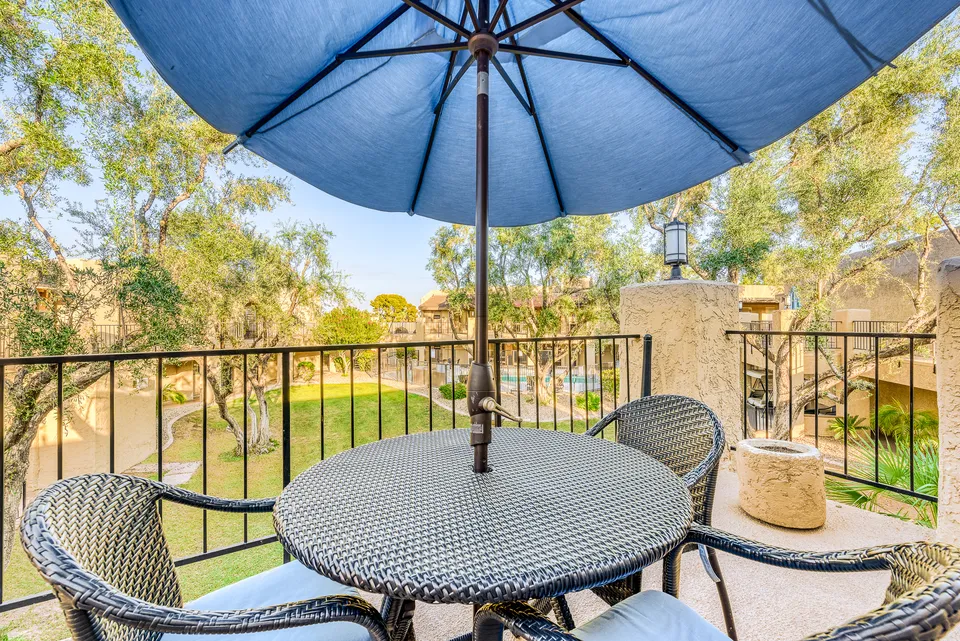 Senior Living at Scottsdale Village Square, photo 10 of 40