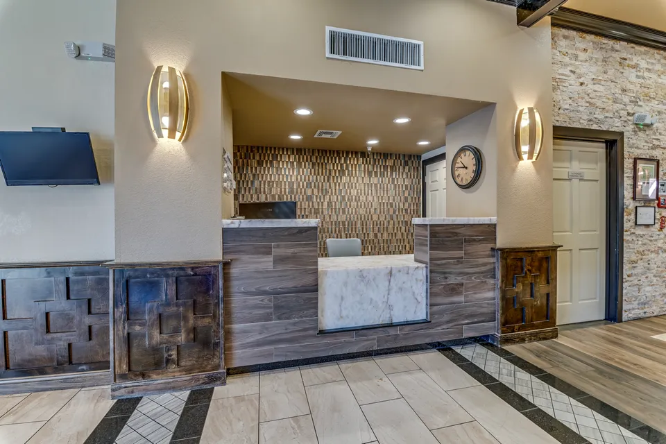 Senior Living at Scottsdale Village Square, photo 13 of 40