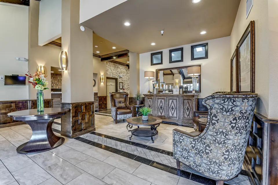 Senior Living at Scottsdale Village Square, photo 33 of 40