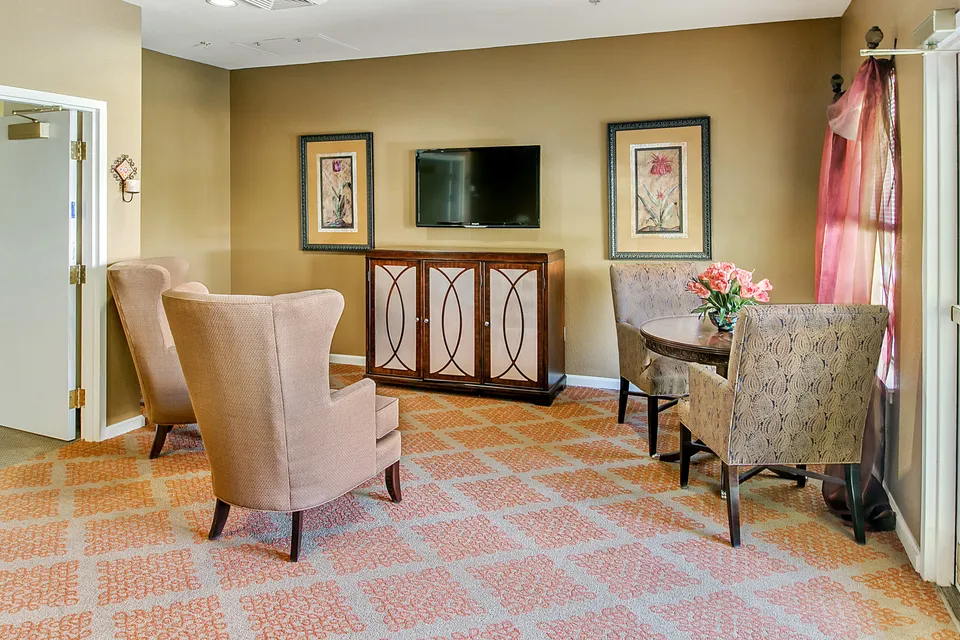River Centre Assisted Living, photo 24 of 34