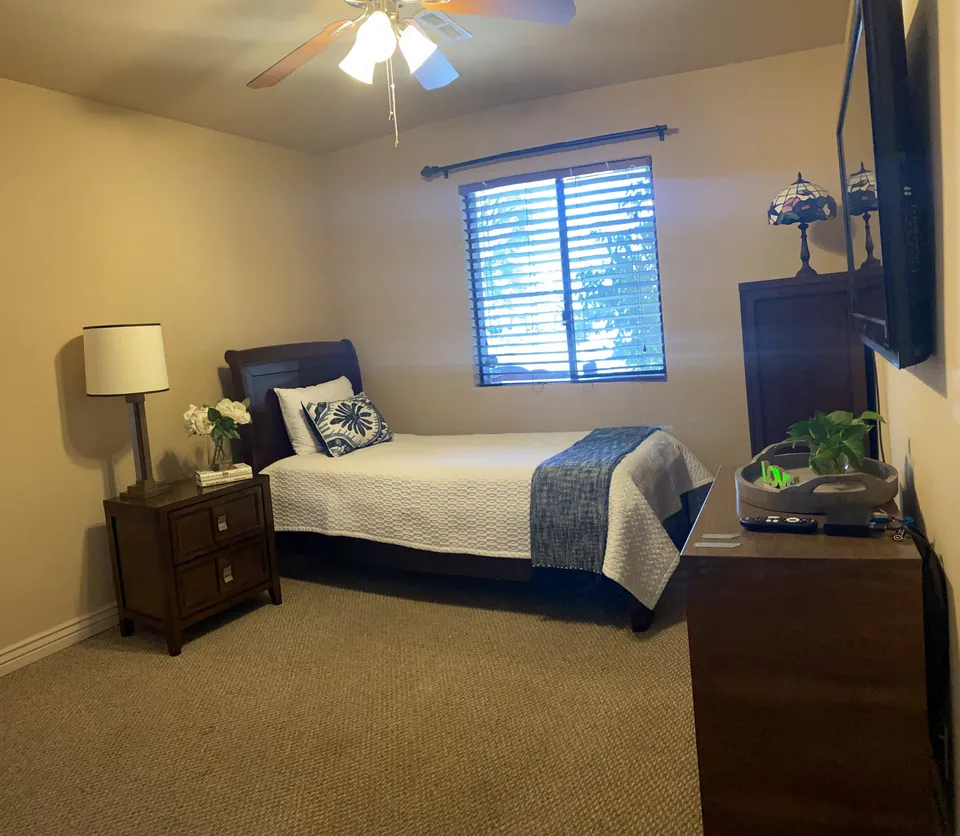 Golden Heritage Assisted Living Home, photo 4 of 33