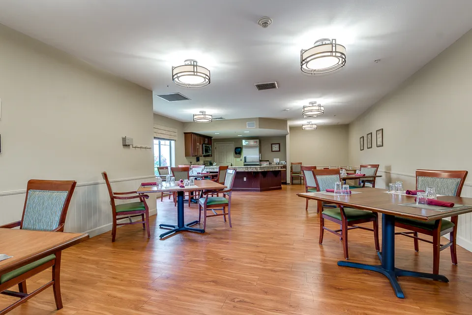 Hawthorn Court, photo 29 of 40