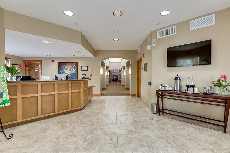 Hawthorn Court, photo 6 of 40
