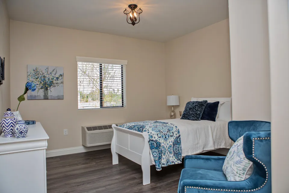 BeeHive Homes of Arrowhead, photo 3 of 19