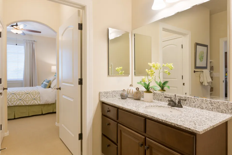 Las Palomas Senior Living, photo 18 of 32