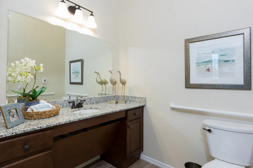 Las Palomas Senior Living, photo 22 of 32