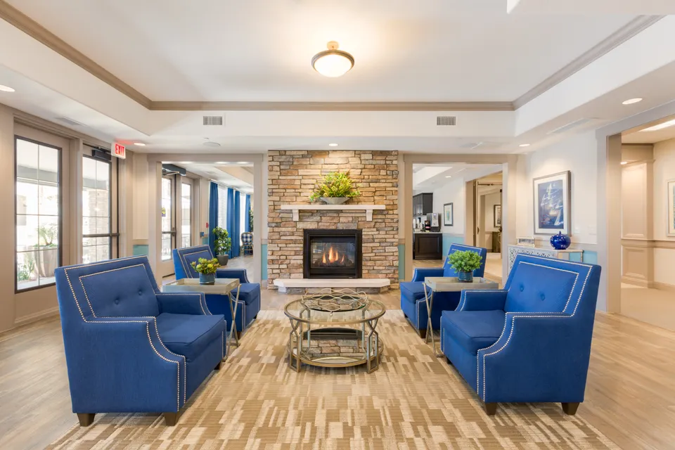Las Palomas Senior Living, photo 23 of 32