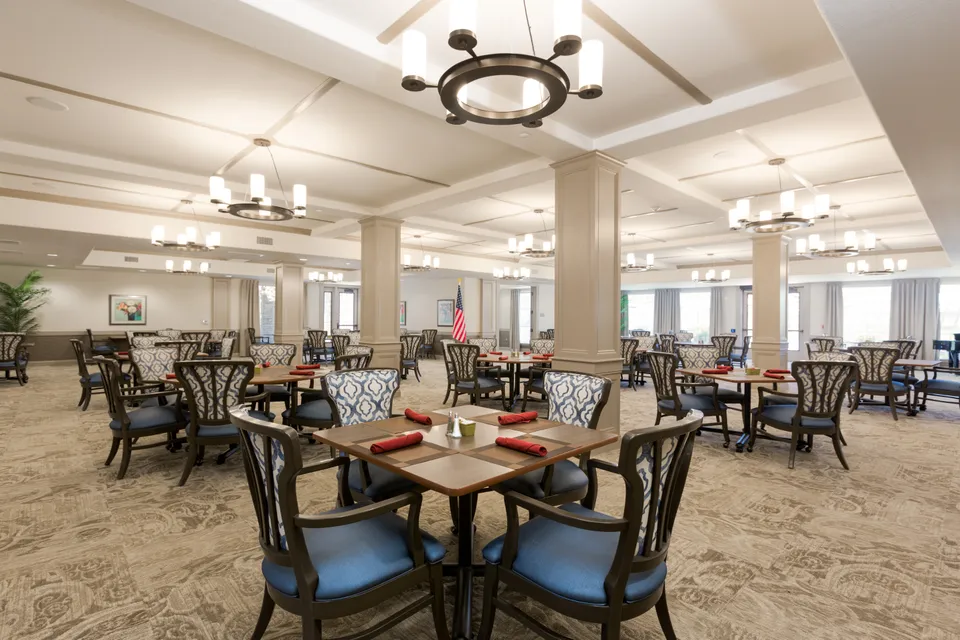 Las Palomas Senior Living, photo 7 of 32