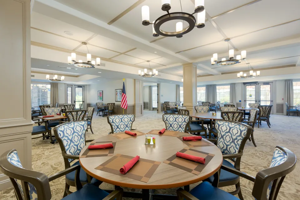 Las Palomas Senior Living, photo 9 of 32