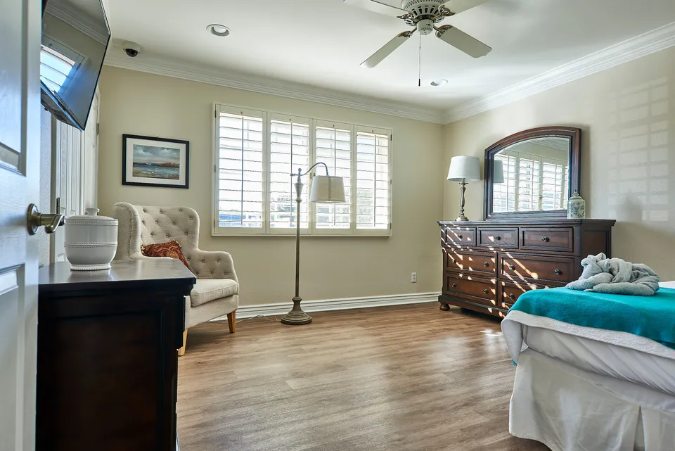 Paradise Living Centers Camelback LLC, photo 3 of 14