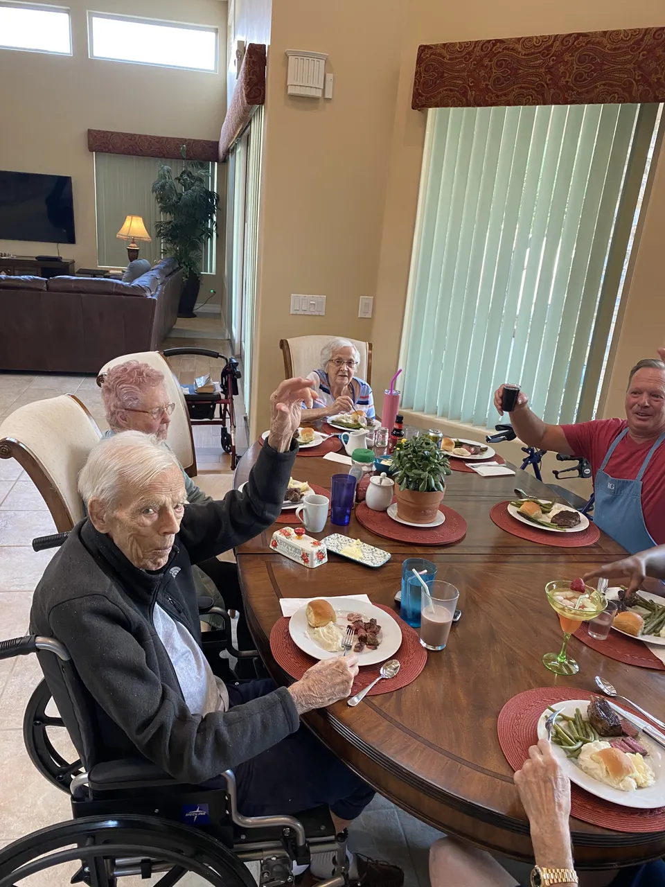 Carefree Assisted Living, photo 3 of 14