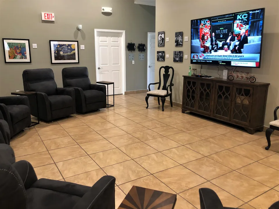 Bella Vita Residential Assisted Living LLC, photo 4 of 25