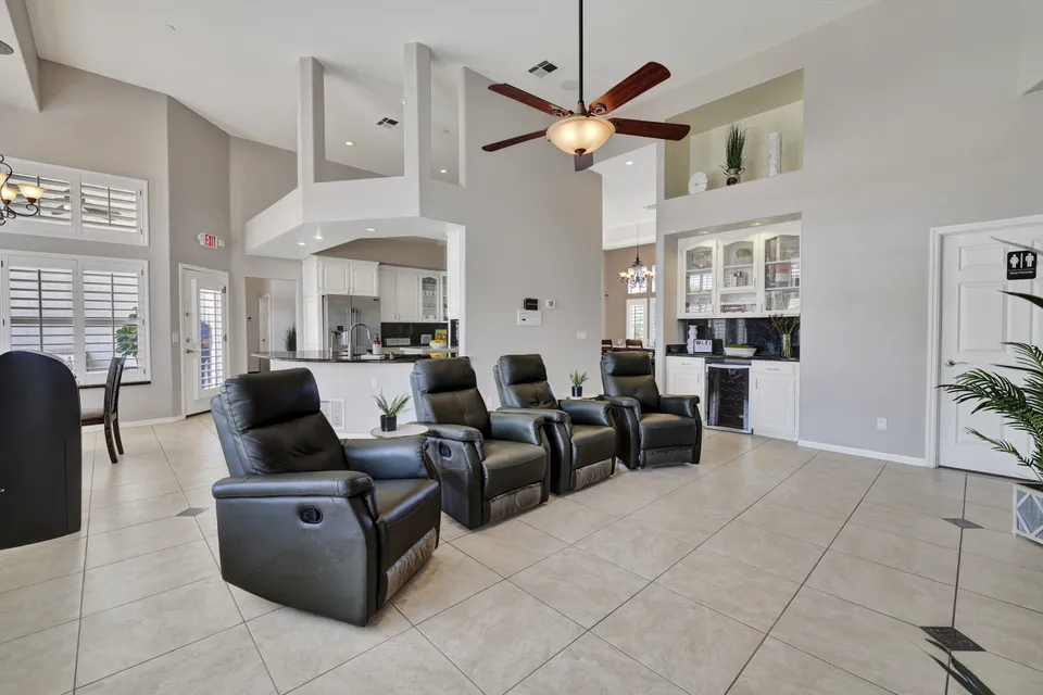 Mariposa Grande Senior Living, photo 7 of 20
