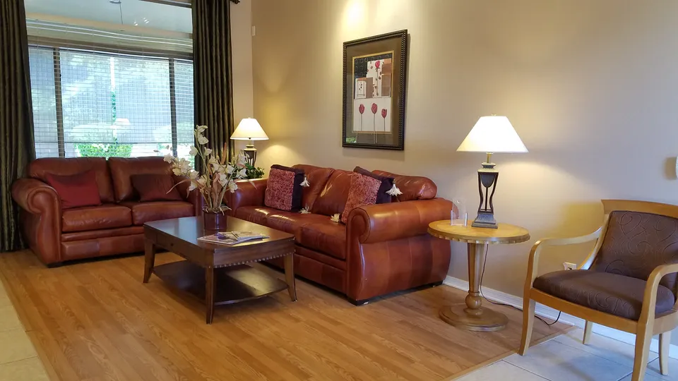 Desert Pond Assisted Living II, photo 3 of 9