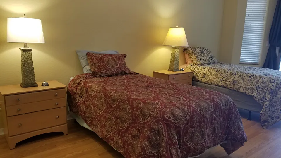 Desert Pond Assisted Living II, photo 4 of 9