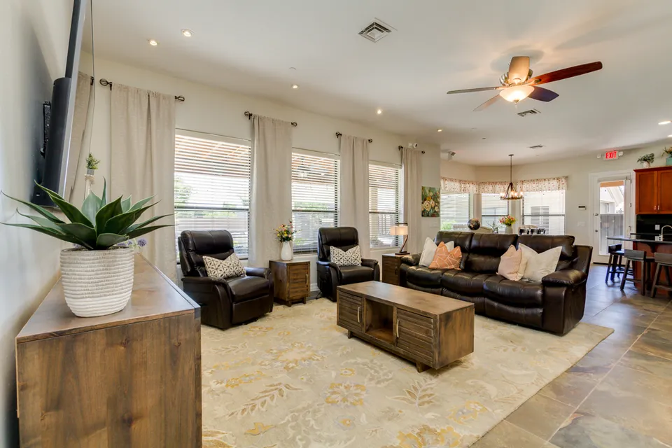 Az Assisted Living, LLC, photo 3 of 6