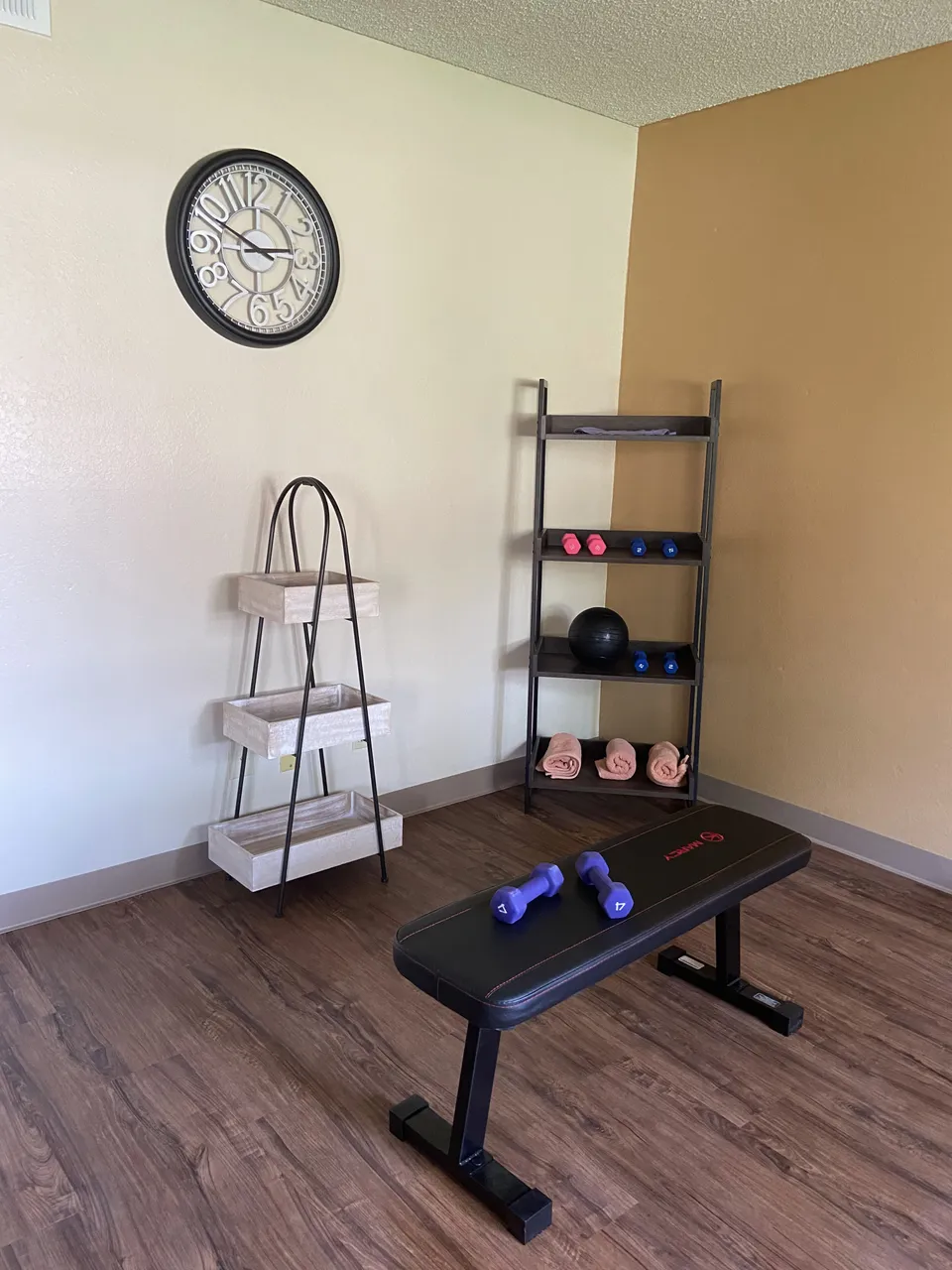Desert Marigold Senior Living, photo 13 of 36