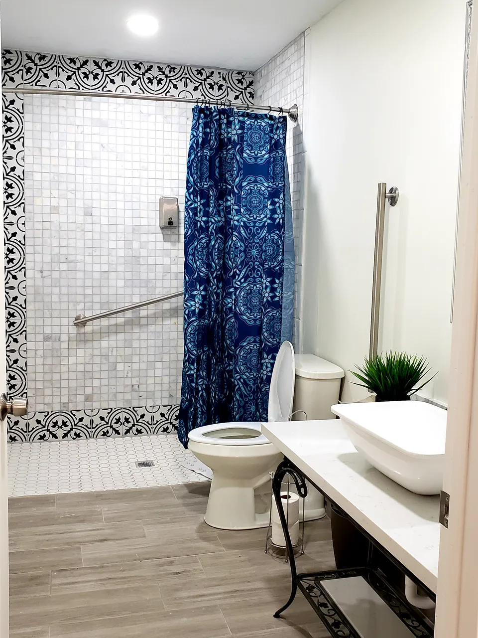Sunrise Care Homes Sunnyvale, photo 19 of 25