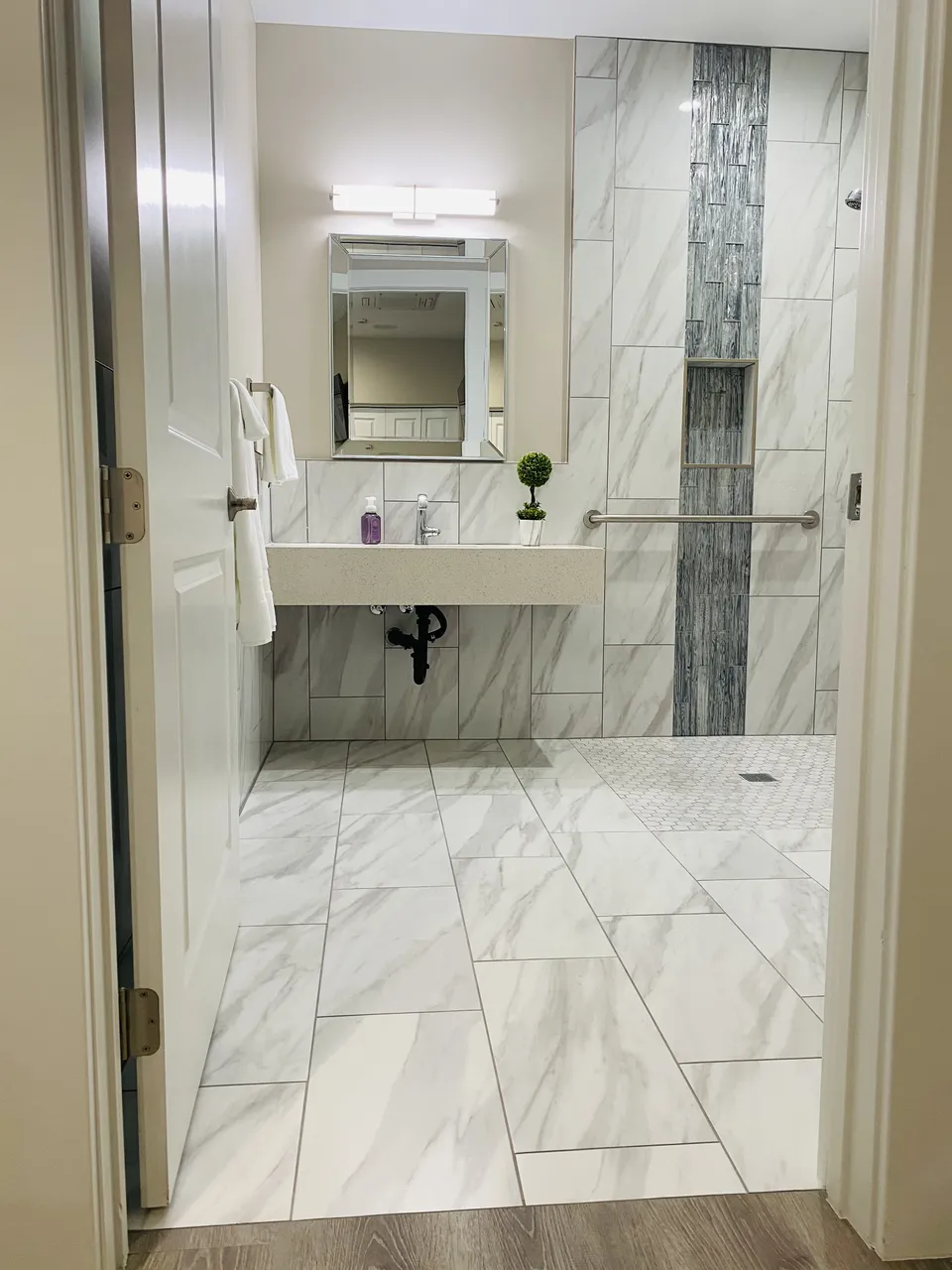 Crystal Ridge Assisted Living LLC, photo 10 of 16