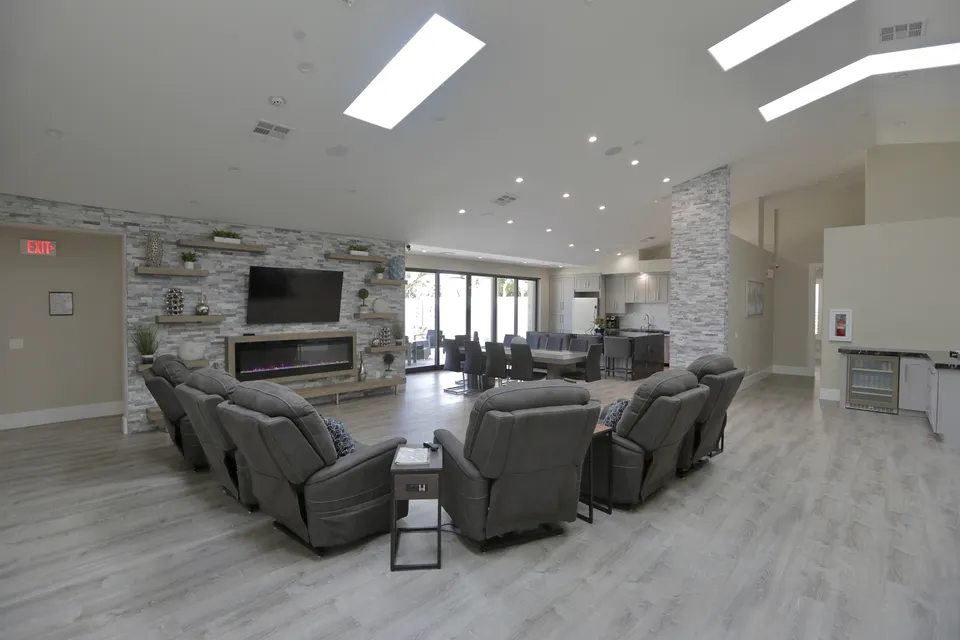 Crystal Ridge Assisted Living LLC, photo 11 of 16