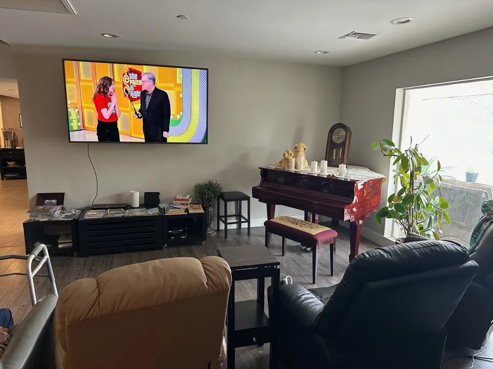 Sherwood Heights Adult Living, photo 3 of 8