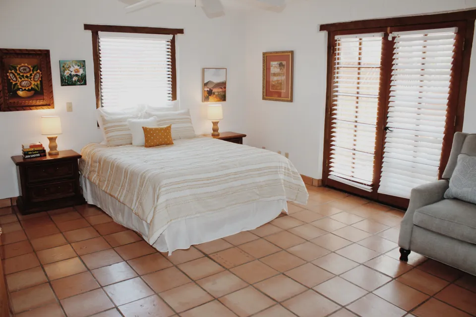 Manor on Paradise Assisted Senior Living, photo 7 of 17