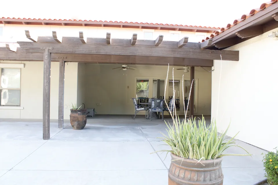 Barton House II, photo 5 of 35