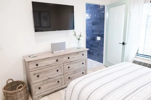 Heritage Oaks Assisted Living Residence, photo 11 of 39