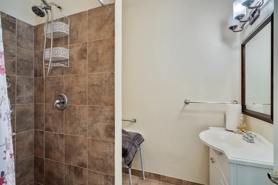 Paradise Valley Premier Care LLC, photo 11 of 23