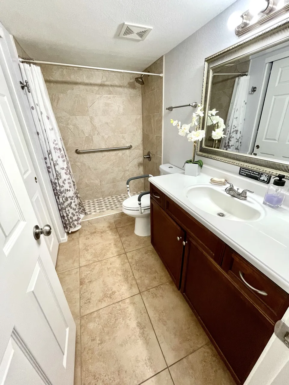 Perpetual Help Assisted Living 2, photo 4 of 18
