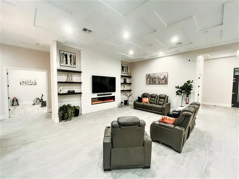 Lake Pleasant Assisted Living, photo 8 of 36