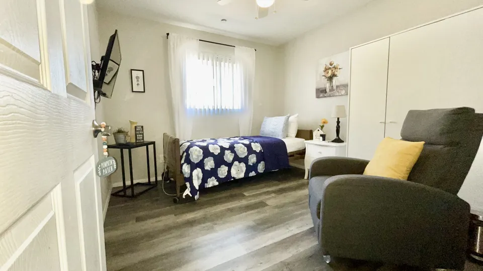 Helping Hearts Assisted Living LLC, photo 9 of 12