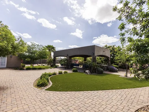 Torbrook Luxury Assisted Living, photo 6 of 32
