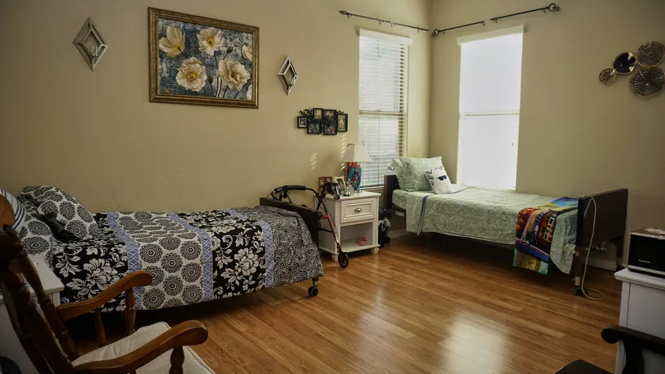 Golden Senior Living, photo 14 of 22