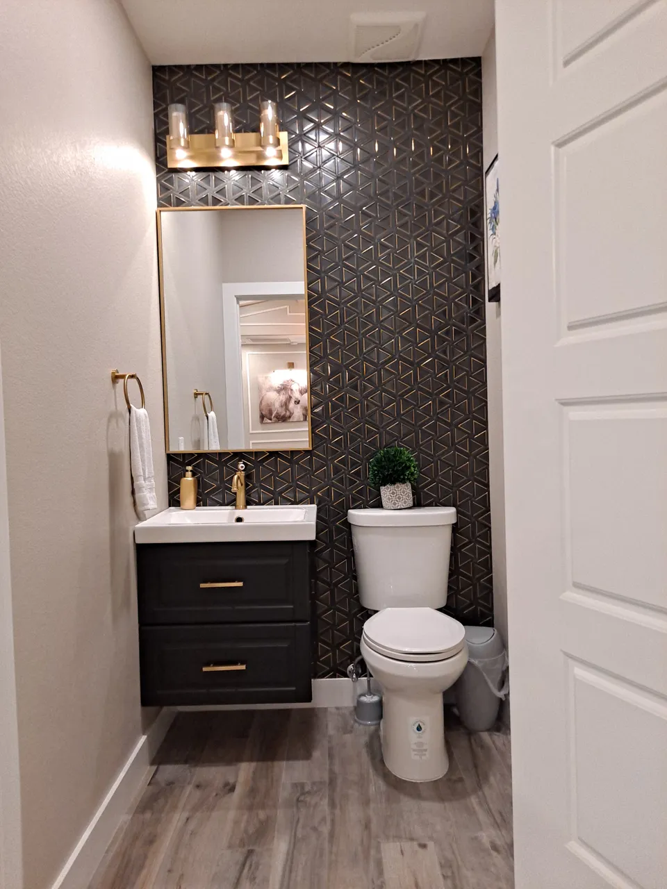 Rancho Santa Fe Assisted Living LLC, photo 12 of 27
