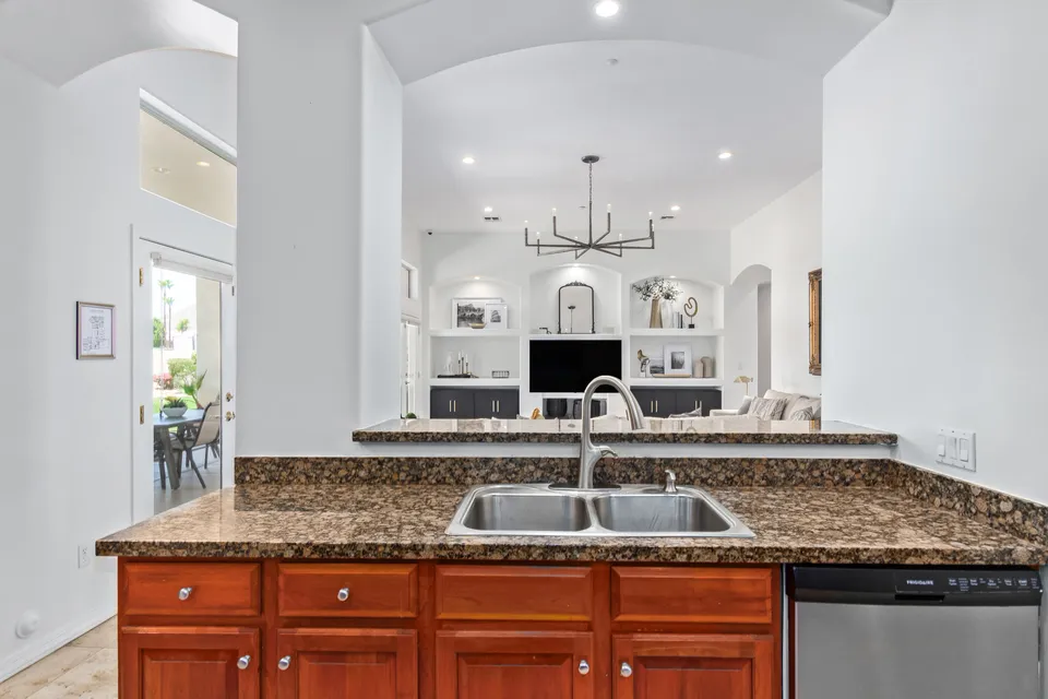 Legacy Manor, photo 19 of 38