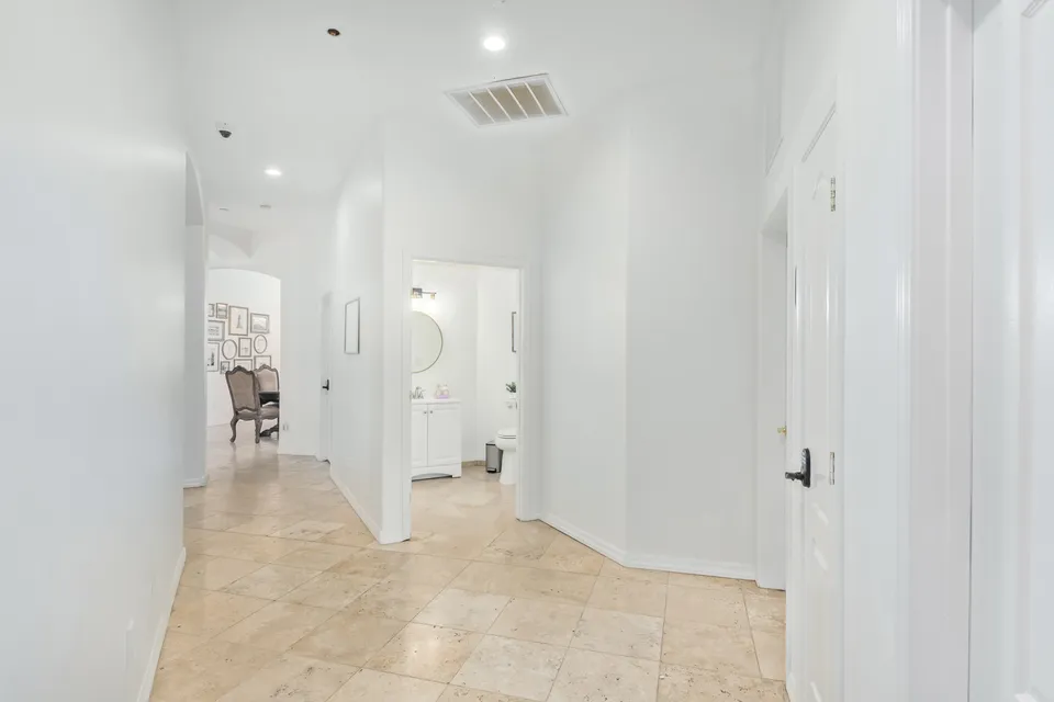 Legacy Manor, photo 27 of 38