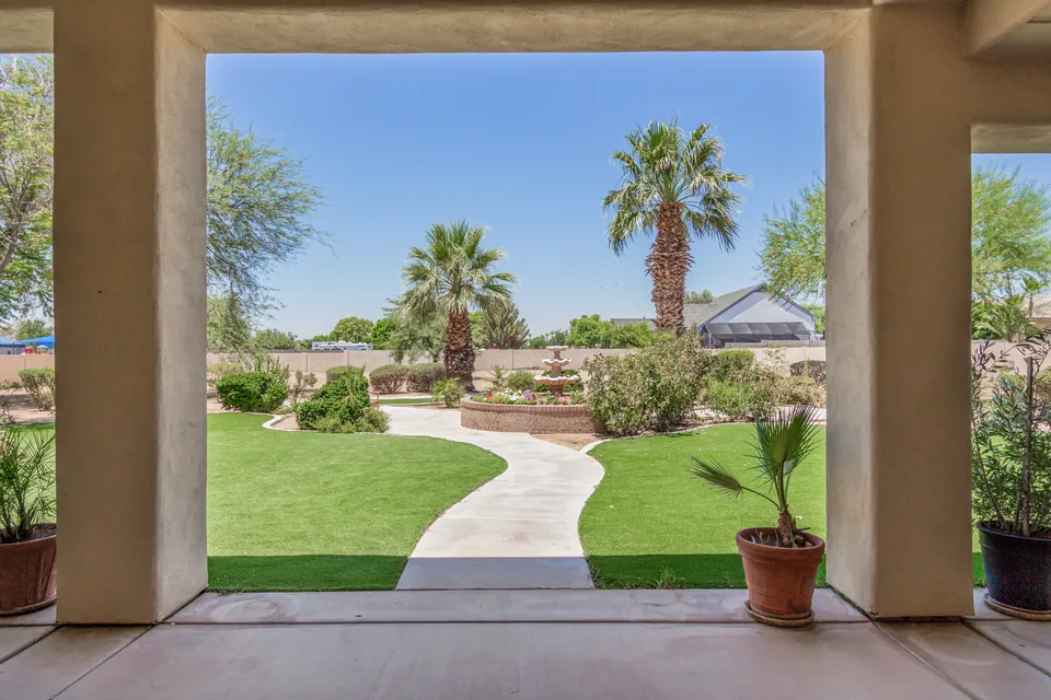 Legacy Manor, photo 3 of 38