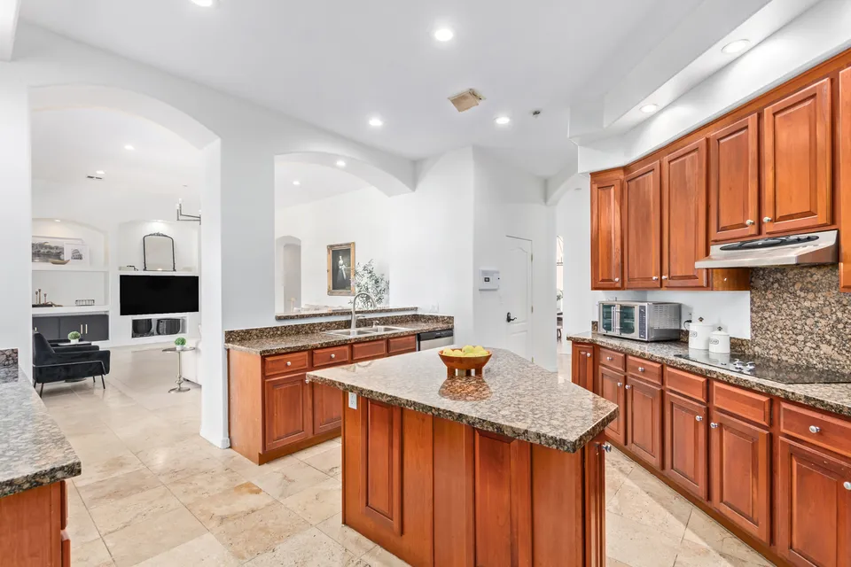 Legacy Manor, photo 9 of 38