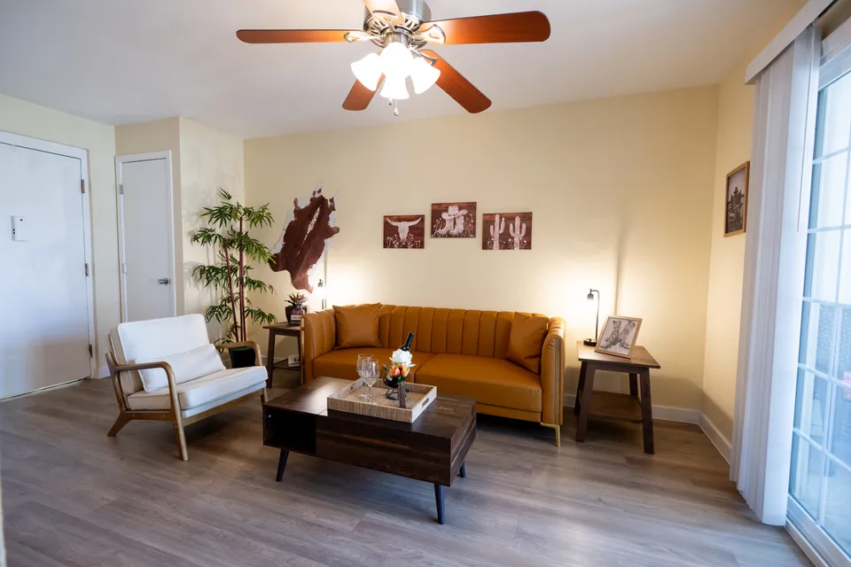 Bella Vista Senior Living, photo 10 of 33
