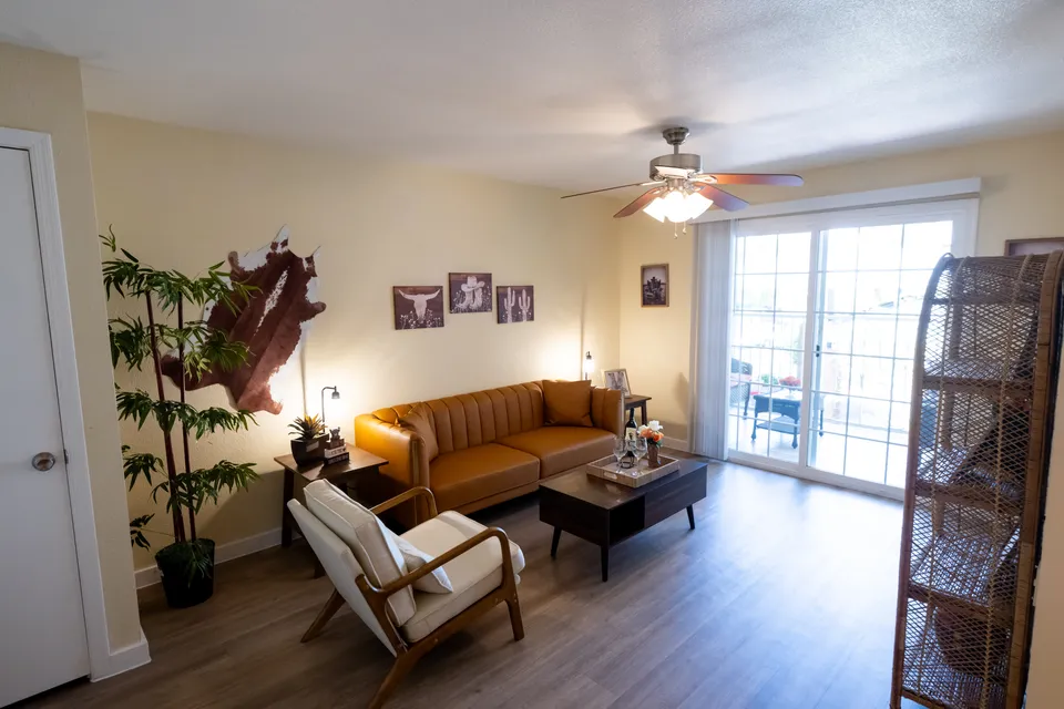 Bella Vista Senior Living, photo 13 of 33