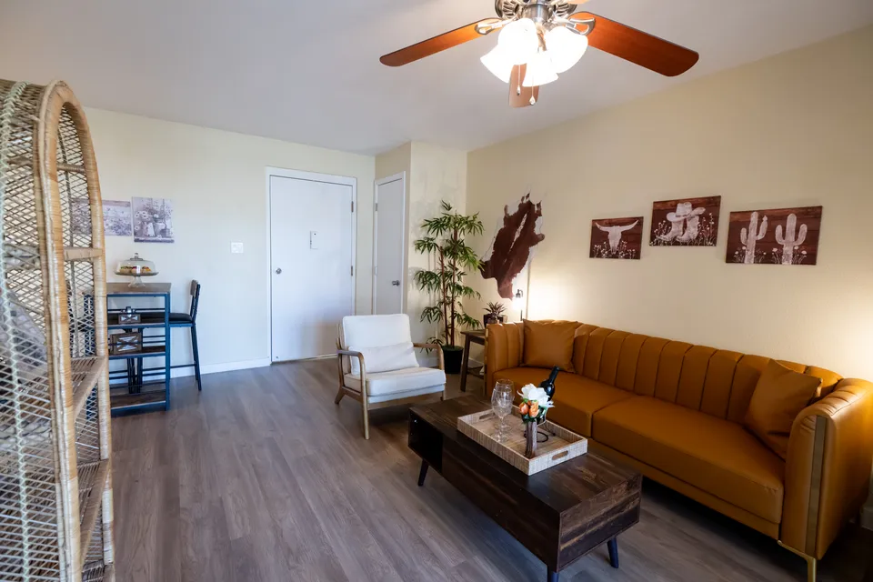 Bella Vista Senior Living, photo 4 of 33