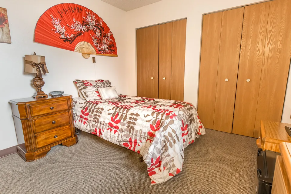 Encanto Palms Assisted Living, photo 14 of 16