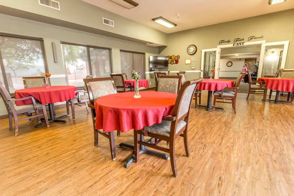 Encanto Palms Assisted Living, photo 5 of 16
