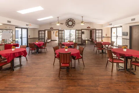 Encanto Palms Assisted Living, photo 9 of 16